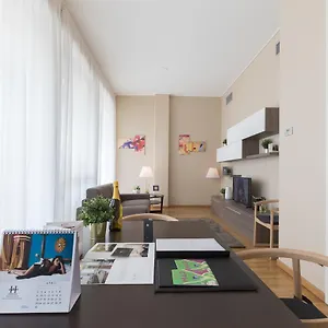  公寓 Hemeras Boutique Homes - Design Near Duomo Cathedral